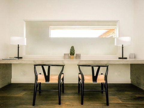 Amaroo Modern Luxurious & Chic - Accommodation in Brisbane 2