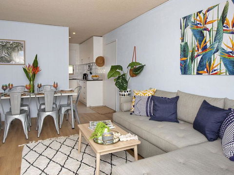 Armstrong Ridge Affordable Beach Oasis - Accommodation in Brisbane 2