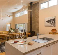 Callala Breeze access to indoor community pool - Accommodation in Brisbane