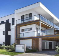 Surf Beach Townhouse - Accommodation in Brisbane