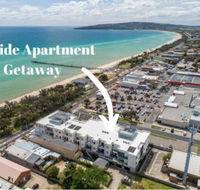 Seaside Apartment Getaway - Accommodation in Brisbane