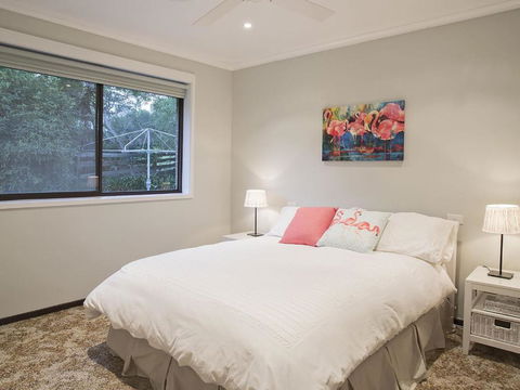 ROANJOKA DROMANA.... - Accommodation in Brisbane 4