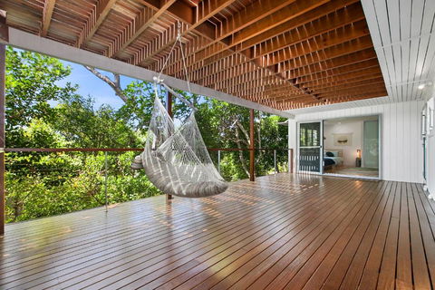 Stunning Seaviews Sunshine Beach - Accommodation in Brisbane 2