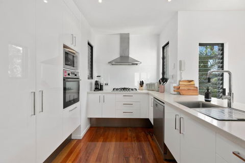 Holiday Hideaway Sunshine Beach - Accommodation in Brisbane 6