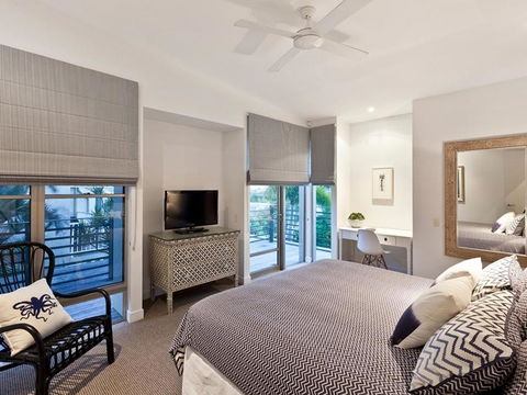 Spacious With Surf Views Sunshine Beach - Accommodation in Brisbane 2
