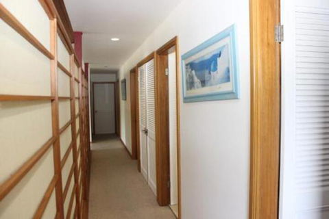 LIZ LAKE - Accommodation in Brisbane 4