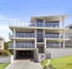 Surf 101 on Cabarita Beach - Accommodation in Brisbane