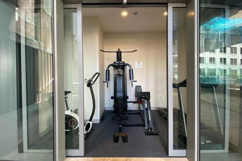 CITY HIGH Hosted By: LAbode Accommodation - Accommodation in Brisbane 7