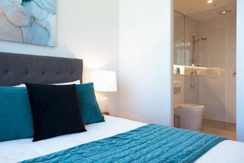 CITY HIGH Hosted By: LAbode Accommodation - Accommodation in Brisbane 2