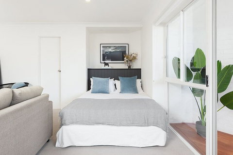 Ultimate Bondi Living - Accommodation in Brisbane 3