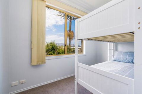 VIEWS FOREVER INVERLOCH - Accommodation in Brisbane 3
