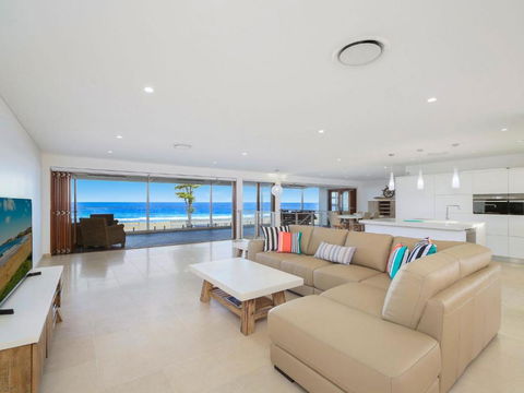 Ocean Oasis 13 Curtis Parade - Accommodation in Brisbane 4