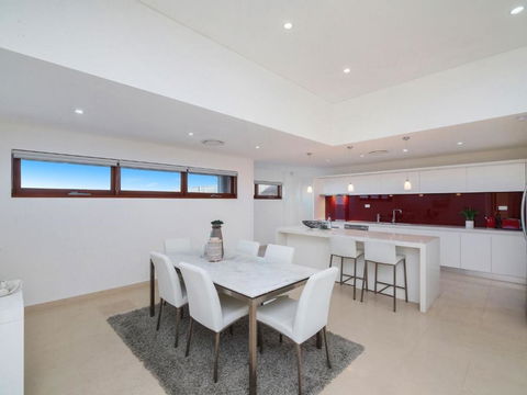 Ocean Oasis 13 Curtis Parade - Accommodation in Brisbane 6
