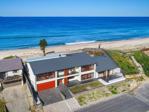 Ocean Oasis 13 Curtis Parade - Accommodation in Brisbane 3