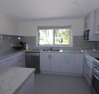 Umtali Beach House - Accommodation in Brisbane