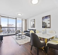 HomeHotel Stylish 3 Bed Clean  Comfort - Accommodation in Brisbane
