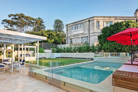 Vaucluse Manor H327 - Accommodation in Brisbane 1