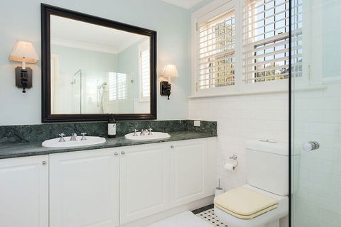 Vaucluse Manor H327 - Accommodation in Brisbane 7