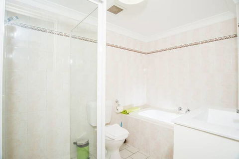 Spacious & Cozy Apartment In Heart Of Redfern - Accommodation in Brisbane 4