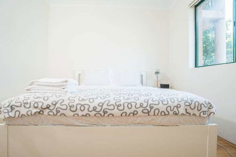 Spacious & Cozy Apartment In Heart Of Redfern - Accommodation in Brisbane 3
