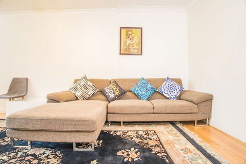 Spacious & Cozy Apartment In Heart Of Redfern - Accommodation in Brisbane 7