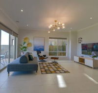 Luxury Waterfront Grand Villa in Melbourne - Accommodation in Brisbane