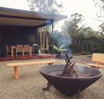 Bush  Beach Family Retreat - Accommodation in Brisbane