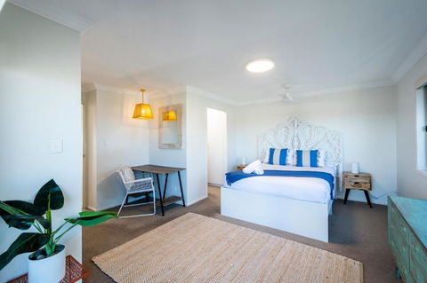 Oceanside - Accommodation in Brisbane 2