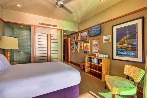 Yacht Club 19 Bijou De Mer 2 Buggies - Accommodation in Brisbane 4