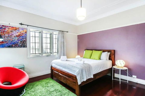 Quiet 3 Bedroom House In Albion With Parking - Accommodation in Brisbane 2