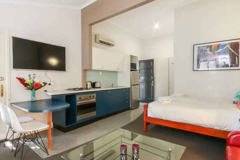 Comfortable Studio Near New Farm Park - Accommodation in Brisbane 1