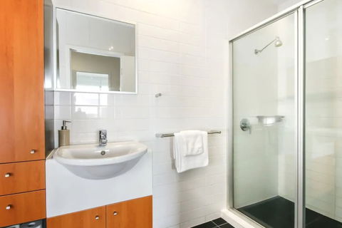 Large 3 Bedroom Apartment With River Views Near The Stadium - Accommodation in Brisbane 7