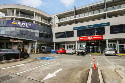 Large 3 Bedroom Apartment With River Views Near The Stadium - Accommodation in Brisbane 2