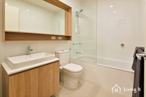 Tomkins Townhouse - Accommodation in Brisbane 4
