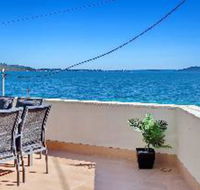 3 Bedroom Apartment Bayview Towers Unit 1 - Accommodation in Brisbane