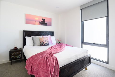 JUDD A Stylish Abode Awaits You - Accommodation in Brisbane 3
