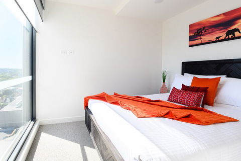 JUDD A Stylish Abode Awaits You - Accommodation in Brisbane 5