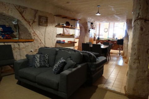 Di's Dugouts - Accommodation in Brisbane 0