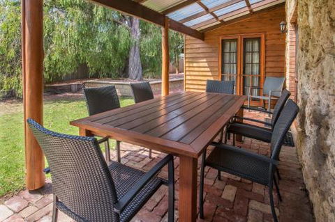 Annies Retreat - Accommodation in Brisbane 3