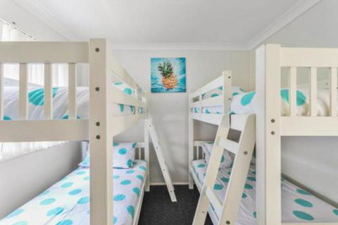 MOLLYMOOK BEACH COTTAGE - Accommodation in Brisbane 2