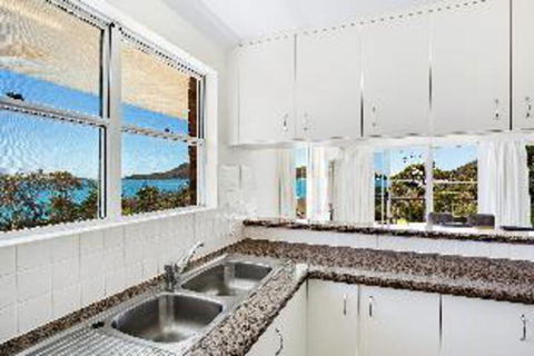 3 Bedroom Apartment Albacore Unit 6 12 Ondine Close - Accommodation in Brisbane 2
