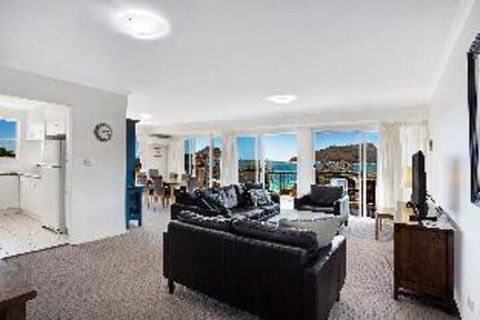 3 Bedroom Apartment Albacore Unit 6 12 Ondine Close - Accommodation in Brisbane 0