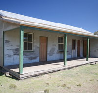 Brackens Hut