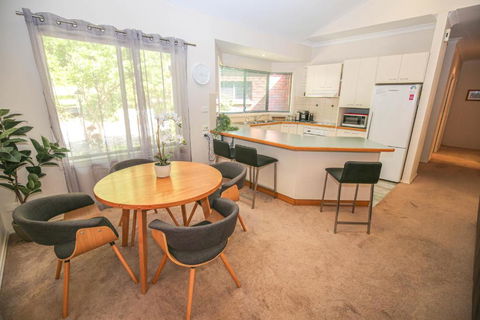 Abenaki - Accommodation in Brisbane 1