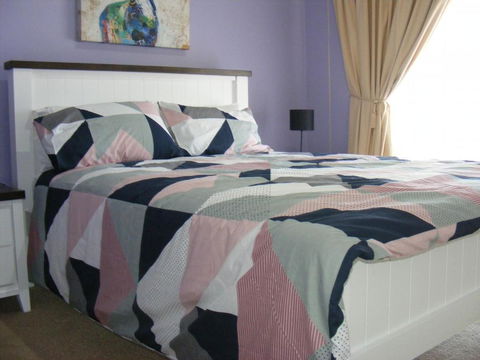 Numurkah Apartments The Saxton - Accommodation in Brisbane 6