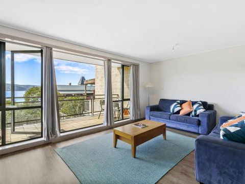 APARTMENT 29 PACIFIC APARTMENTS Grand Escape With Ocean Views - Accommodation in Brisbane 1