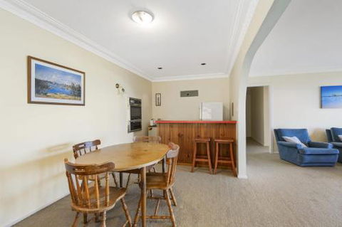 La Mer 19 Dulconghi Street - Accommodation in Brisbane 4