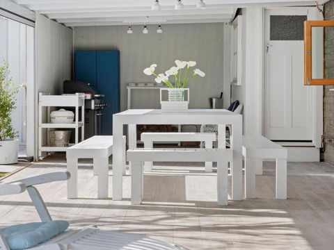 SANTORINI BEACH HOUSE SAFETY BEACH - Accommodation in Brisbane 1