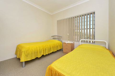 Adriana 6 / 83 85 Ronald Avenue - Accommodation in Brisbane 2