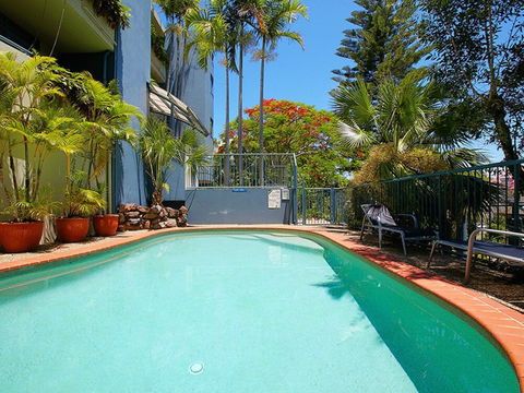 Panoramic Ocean Views Of Sunshine Beach Unit 5 Vista Pacific 12 Bryan Street - Accommodation in Brisbane 1